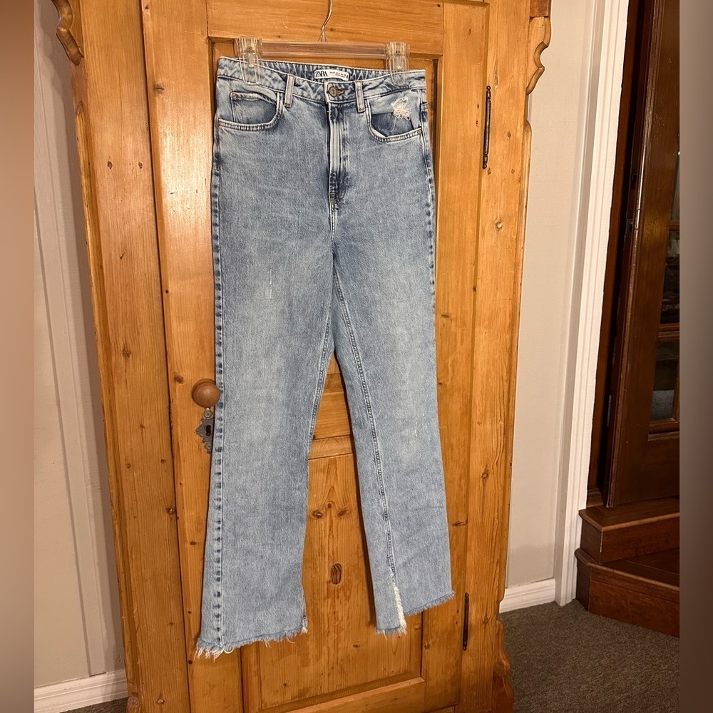 Zara Distressed Denim Split Flare Jeans US Sz 6 Grunge Preppy Eclectic Grandpa - Picture 3 of 13